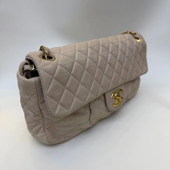 Chanel Women Pre-Loved Bag Very Good Condition - Picture 2 of 9
